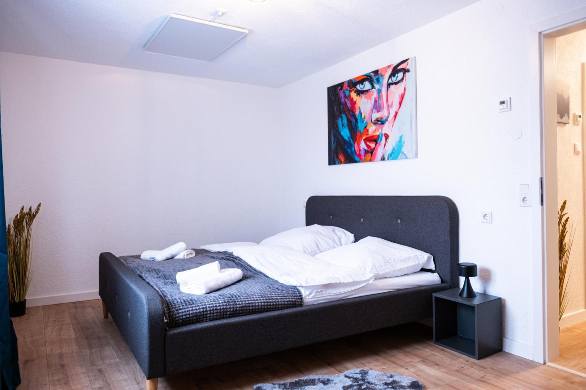 Klassen Apartments! Stadtnahes Ferienhaus* Mit Terrasse In Aulendorf * Fuer 6-8 Personen المظهر الخارجي الصورة