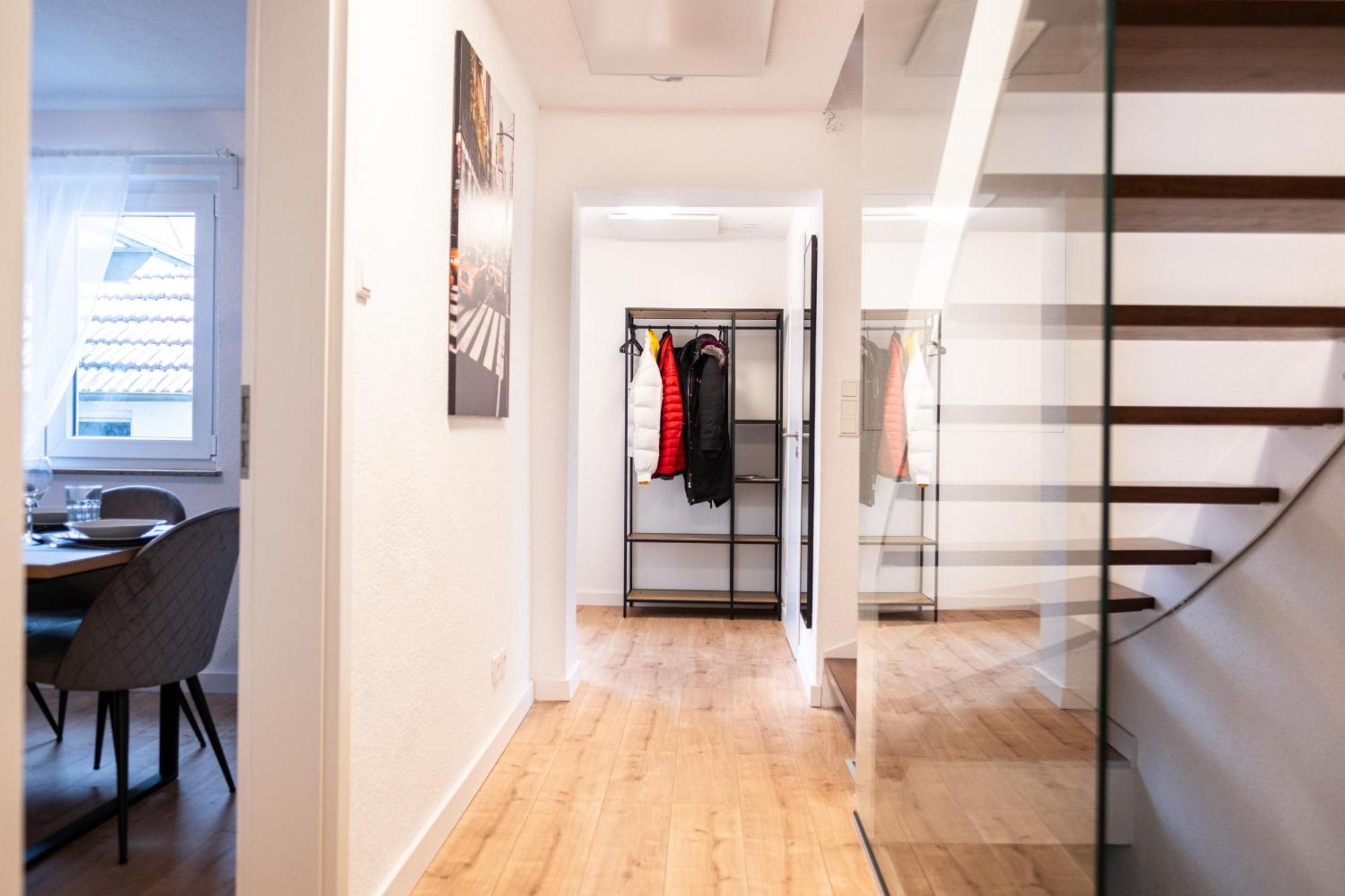 Klassen Apartments! Stadtnahes Ferienhaus* Mit Terrasse In Aulendorf * Fuer 6-8 Personen المظهر الخارجي الصورة