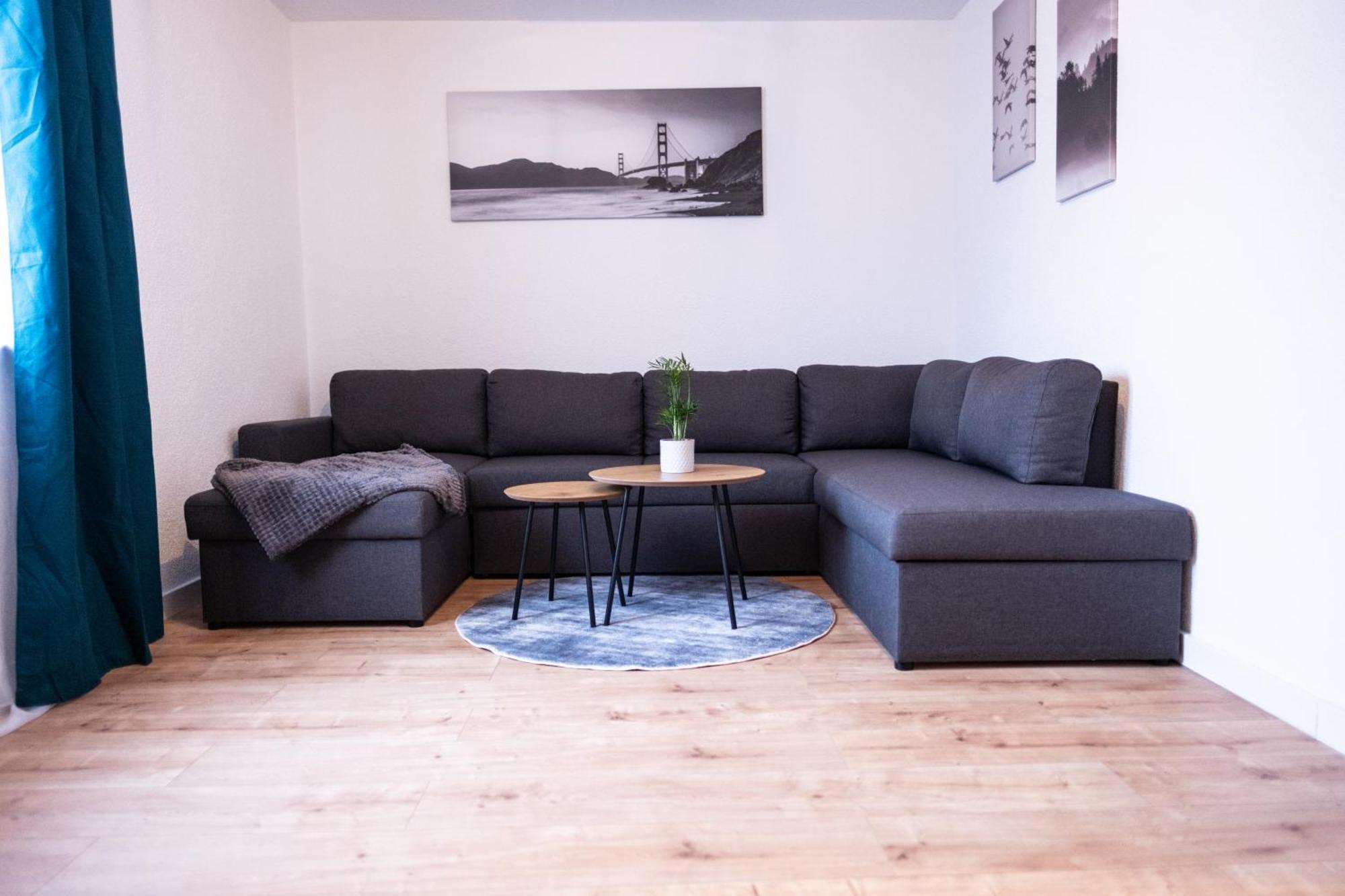 Klassen Apartments! Stadtnahes Ferienhaus* Mit Terrasse In Aulendorf * Fuer 6-8 Personen المظهر الخارجي الصورة